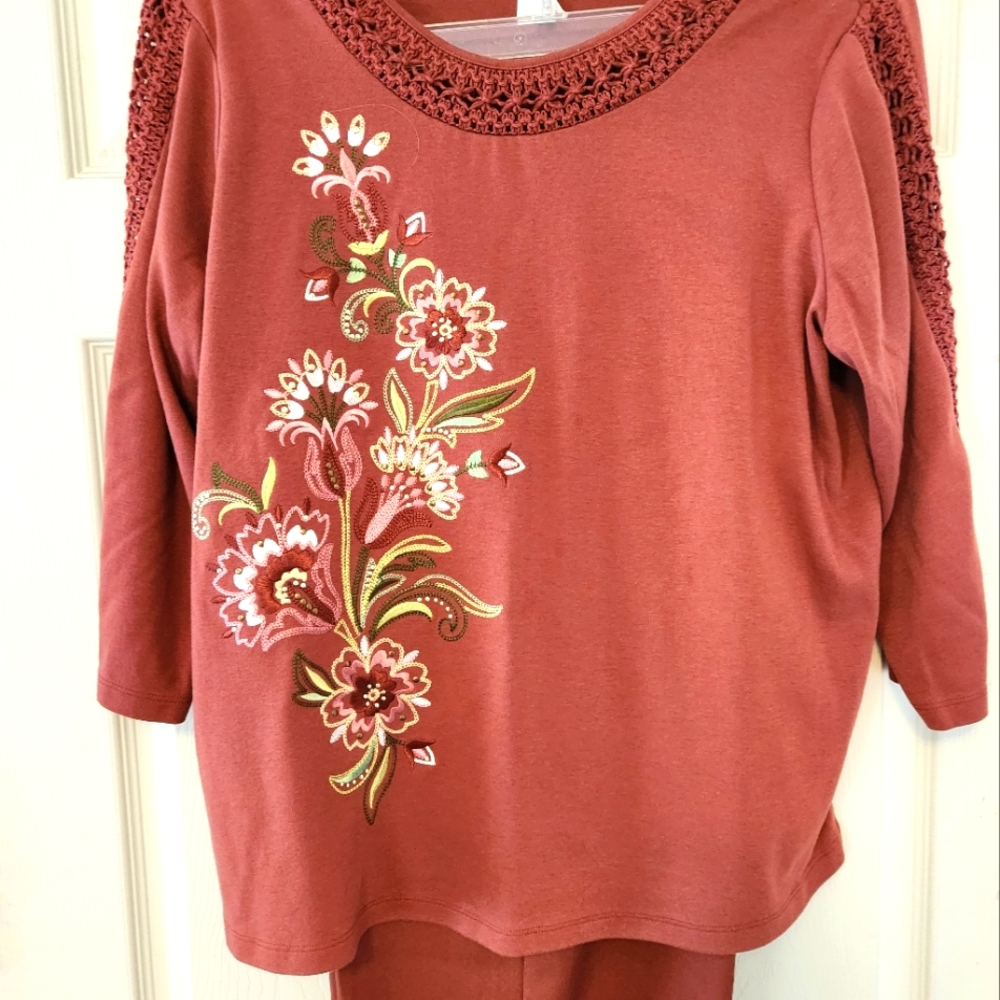 2pc Alfred Dunner Slack Set. Euc - image 1